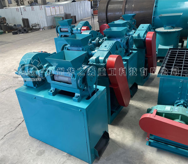 對輥擠壓造粒機.jpg 對輥擠壓造粒機.jpg